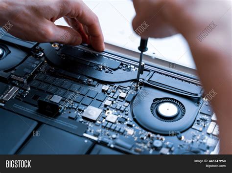 Computer Repair Focus 的图像结果