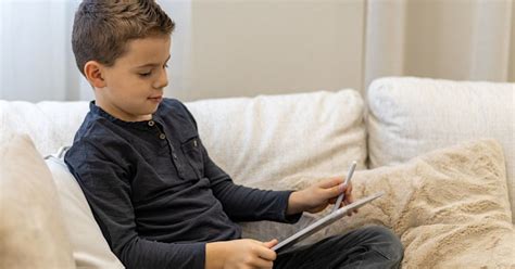 Learn how to draw on an iPad (8-16 years) @ Ngutungka West Lakes, 9 ...