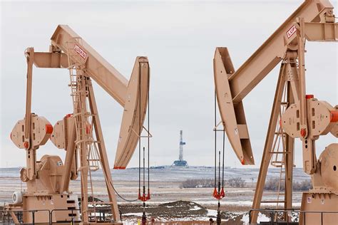 Rezultat imagine pentru Fracking Definition