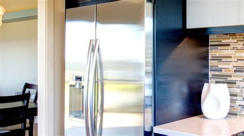 How Long Do Refrigerators Last? (Fridge Lifespan Explained) - Authorized Service