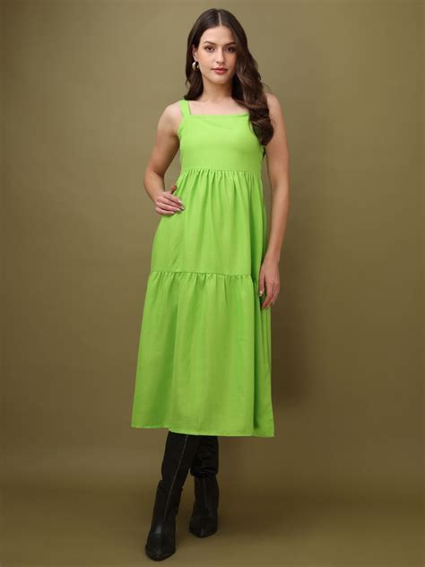 Women's Green Solid Fit & Flare Midi Dress – Purvaja