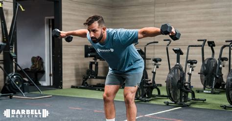 7 Back and Shoulder Workout Exercises For A V-Shaped Body