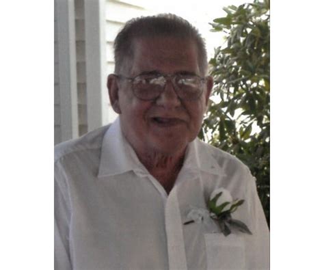 Robert E. Dennis Obituary (2023) - New Philadelphia, OH - Linn-Hert ...