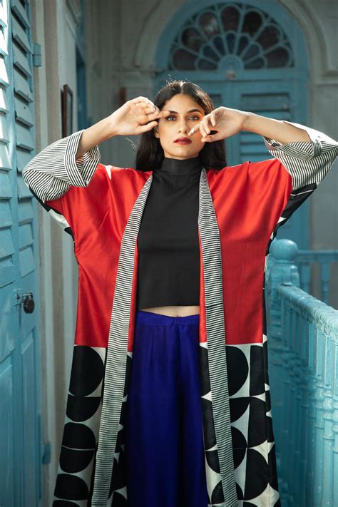 Buy The 'Moon' Robe Online - Ciceroni