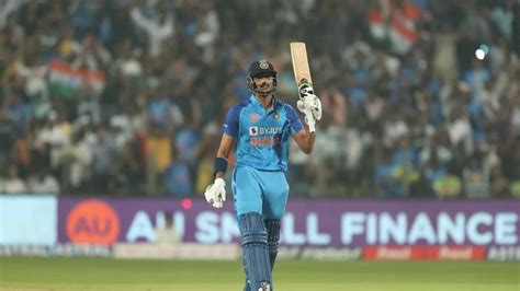 "He would rather want to be in these tough situations" - Dinesh Karthik ...