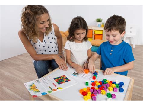 Juego matemático y lógica con Activity Cubes