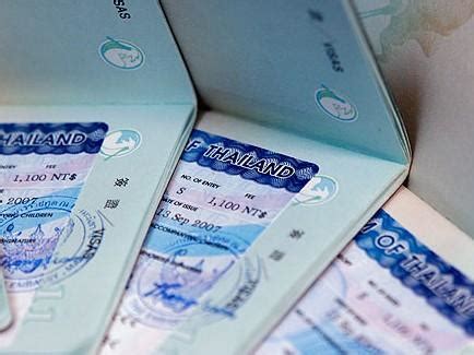 护照过期但签证有效 如何办理出国手续？
