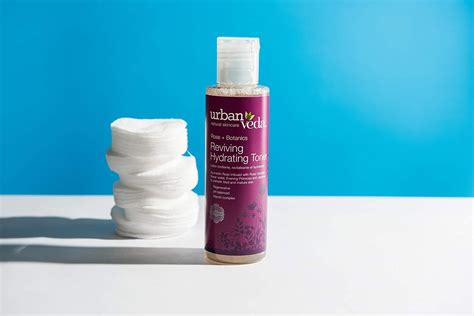 Urban Veda Reviving Rose Hydrating Toner, 150 ml Price, Uses, Side ...