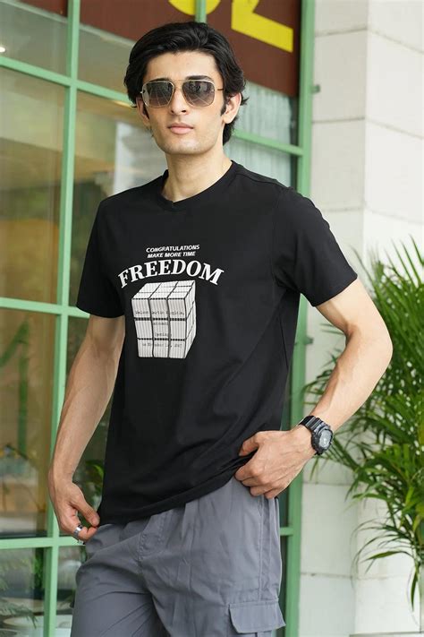 Buy Fort Collins Men's Black T-Shirt with Embossed Freedom Graphic ...