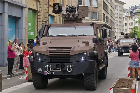 Die neuen Militärfahrzeuge, Eagle V 4x4, von GDELS, wurden dem Publikum, bei der Militärparade ...