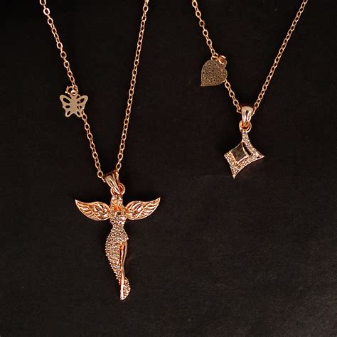 The Z Collection AD Diamond Chain Pack Of 2 Pendants- 12521004ML