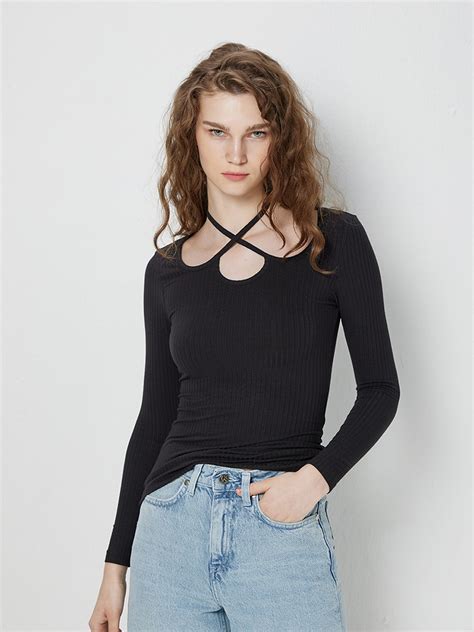 Black Rib Cut Out Tshirt