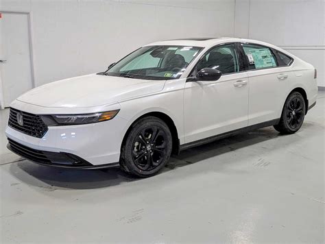 New 2025 Honda Accord SE in Platinum White Pearl | Greensburg | #H11343