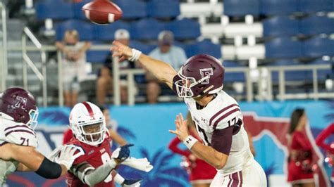 "Undrafted" horse owned by undrafted QB pulls huge upset