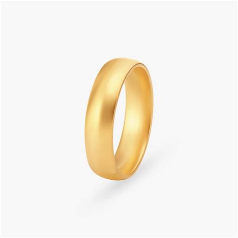 Elegantly Sleek Finger Ring