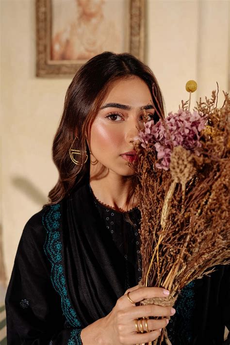 Sahar Winter – Embroidered Khaddar 3 Piece - SKWD-V2-23-02 – YourLibaas