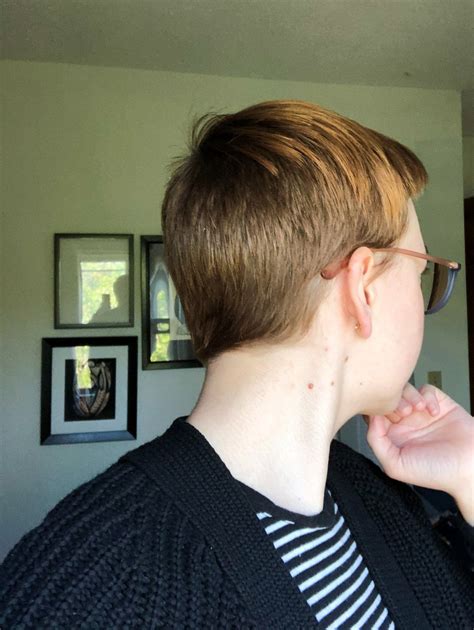 Pixie Cut Using Clippers 的图像结果