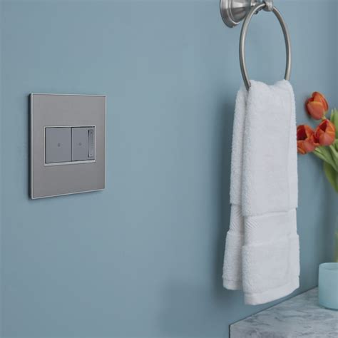 Pass & Seymour/Legrand adorne sofTap Single-pole/3-way Illuminated ...