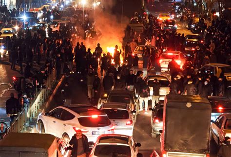 As Iran’s Government Tries to Quell Protests, Accounts of Brutal Crackdown Emerge
