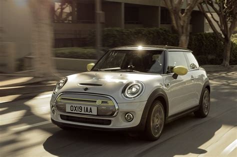 Mini will bring the all-electric Cooper SE to India in 2021 » Car Blog ...