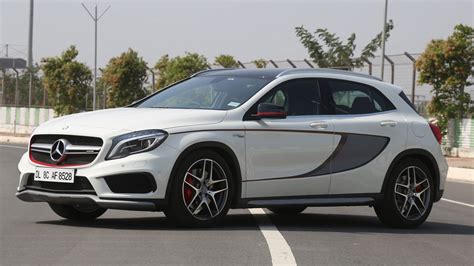 mercedesbenz-gla-2014-45 AMG Compare Car Photos - Overdrive