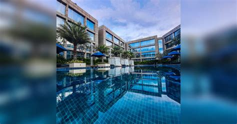 12 Hotels In Bangalore With Swimming Pools For Your Staycation | LBB