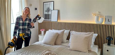 Bedroom wall design with panels and colour | WAGNER