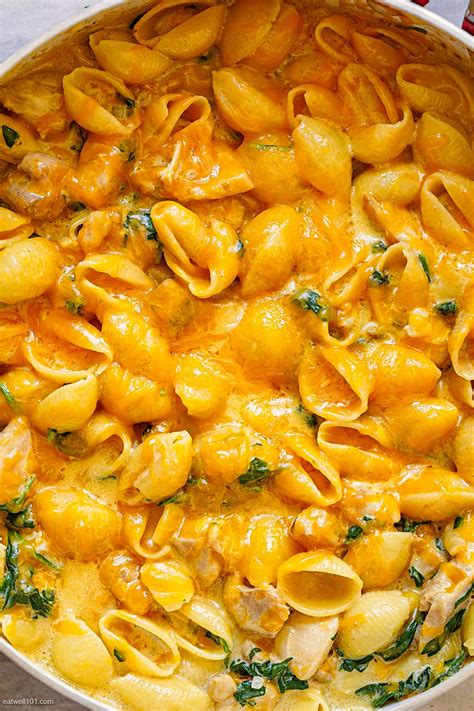 Cheesy Spinach Chicken Pasta Recipe – One-Pot Chicken Pasta Recipe ...