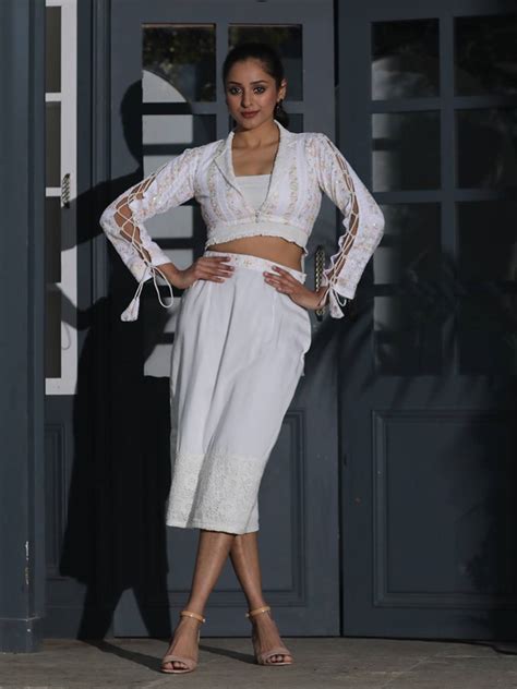 Handme's Ravishing Chikankari and Lace Work Co-ord Set (Set of 3) äóñ ...