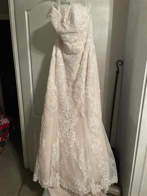 Stella York New Wedding Dress Save 35% - Stillwhite