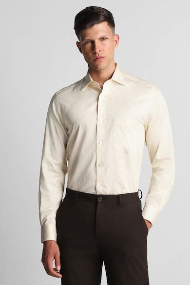 Buy Men Cream Classic Fit Print Full Sleeves Formal Shirt Online ...