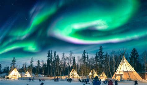 8 Truly Incredible Places To See The Northern Lights In Canada - Secret ...