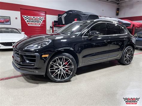 2023 Porsche Macan S Stock # M7729 for sale near Glen Ellyn, IL | IL Porsche Dealer