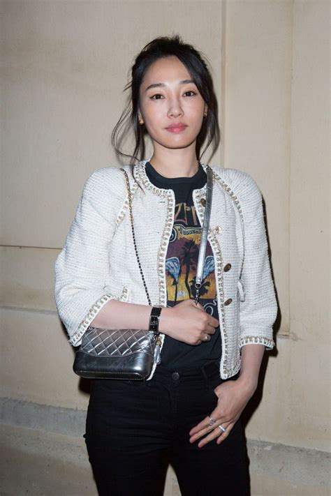Actress Bai Baihe graces fashion magazine | China Entertainment News