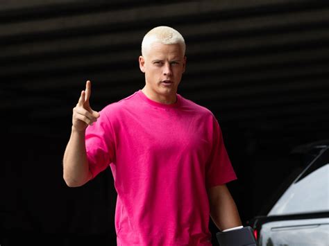 The Many Looks of Joe Burrow: Haircuts, Fashion Sense, and Modern Style