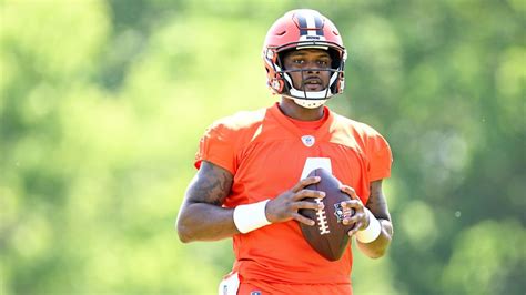 QB Deshaun Watson among 5 captains picked by Browns players - ESPN