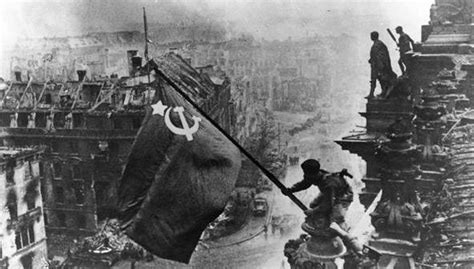 二战德国投降后斯大林放弃50亿赔款，要了这些东西拯救了苏联