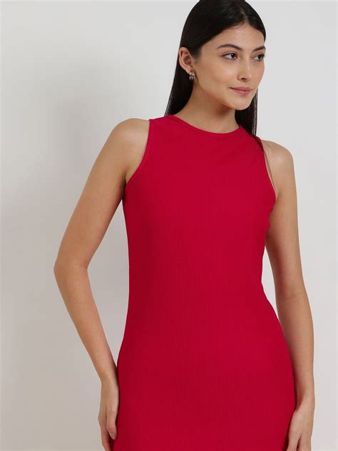 Buy Fuchsia Bodycon Dress Online | FableStreet