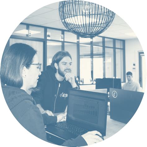 Data Management Header Picture 的图像结果