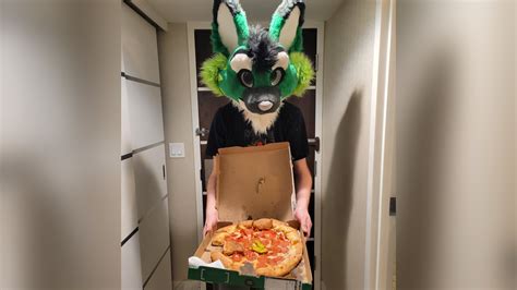 BLFC Hallway Cum Pizza | Know Your Meme