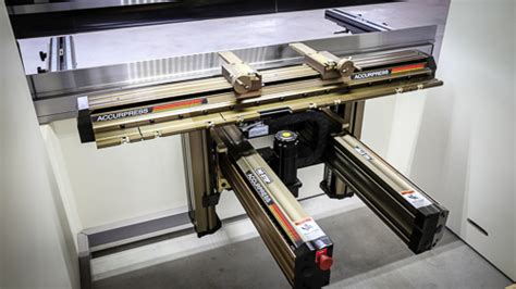 Press Brakes (CNC/Hydraulic Sheet Metal Press Brake Machine)