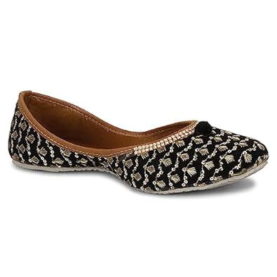 TRY FEET Tryfeet Ethnic & Stylish Embroided Pink Juti/Mojari for Women ...