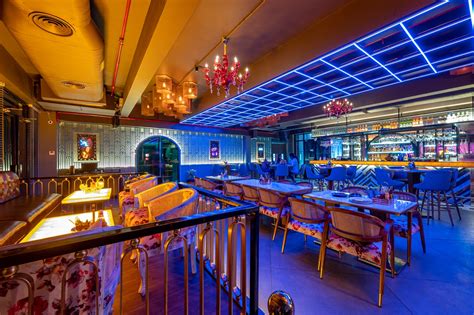 Molecule Air Bar Jhansi – Best Restaurant, Unique Dining & Cocktail ...