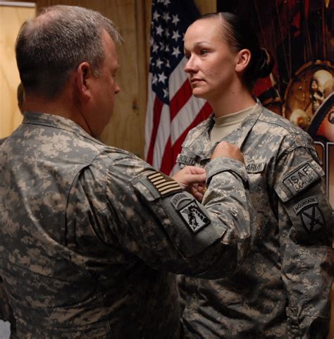 Personnel Soldiers receive award for initiative | Article | The United ...