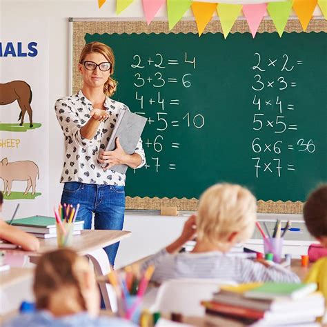 Buy Burlap Scalloped Border Trim - Bulletin Borders Stickers, 50 ft ...