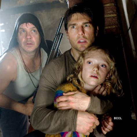 A still of Tom Cruise from the film War of the Worlds.