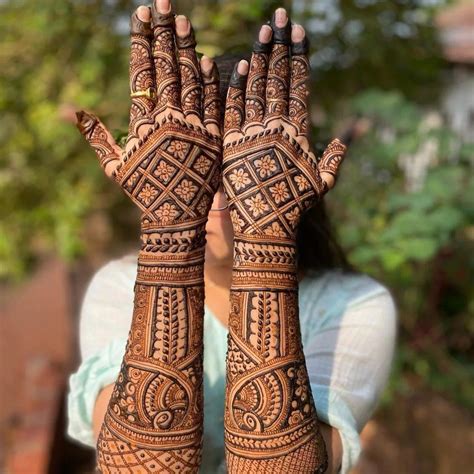 120+ Back Hand Mehndi Designs: Stylish, Easy and Bridal Back Hand Mehndi