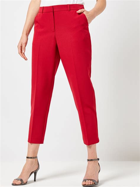 Buy DOROTHY PERKINS Women Red Tailored Fit Solid Cropped Trousers ...