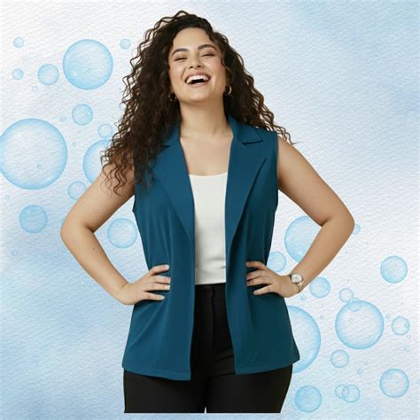Qurvii - Destination for women of all sizes with curves