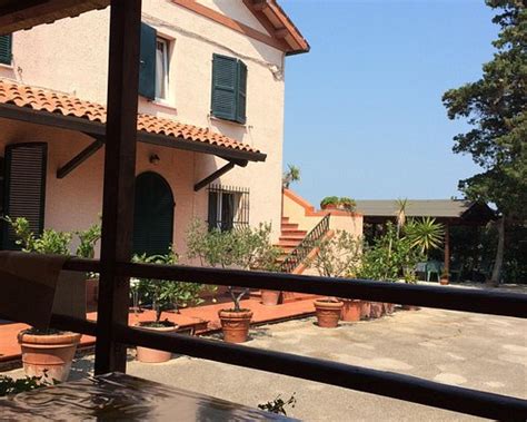 VILLA ROSA (Porto Sant'Elpidio) - B&B Reviews & Photos - Tripadvisor